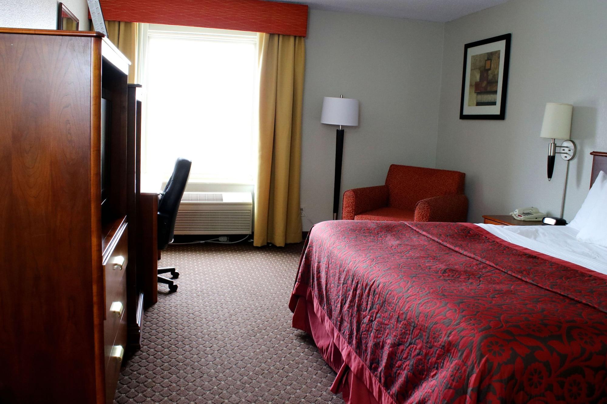 Days Inn & Suites By Wyndham Bloomington/Normal Il Exteriör bild